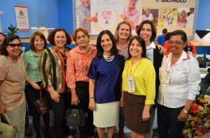 (DA ESQUERDA PARA DIREITA) ALMIRA GARMS - PRESIDENTE ESTADUAL PSDB-MULHER PREFEITA DE OURINHOS (MELKES) DONA LÚ - 1ª DAMA DO ESTADO DE SÃO PAULO PREFEITA DE QUATÁ - LUCIANA PRESIDENTE DO FUNDO SOCIAL DE ASSIS PREFEITA DE ARCO IRIS PREFEITA DE PALMITAL - ISMÊNIA VICE PREFEITA DE ASSIS - DRA LENIRA VICE PREFEITA DE TARUMÃ