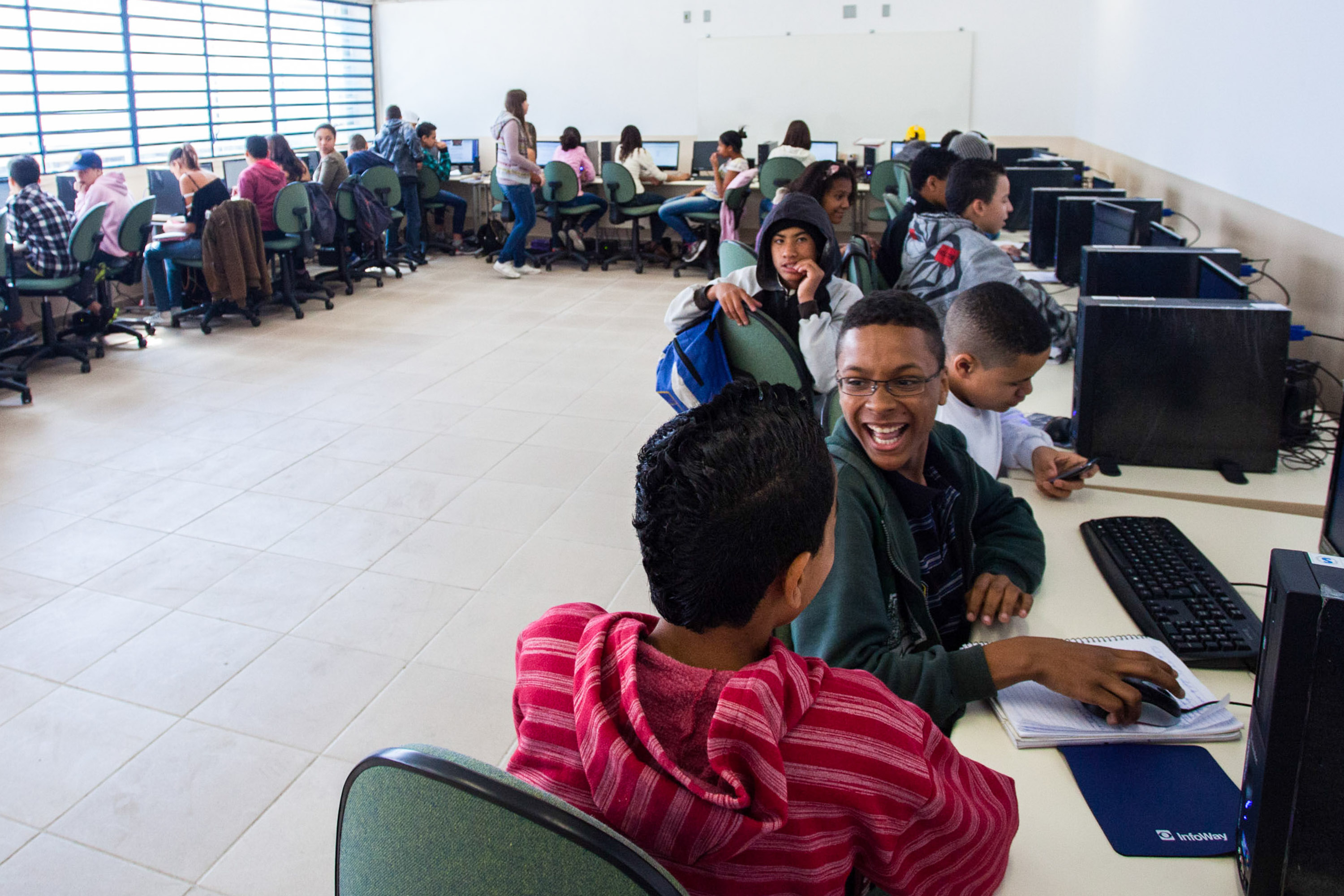 Inauguração da Escola Jardim Nossa Senhora Aparecida em Brasilândia